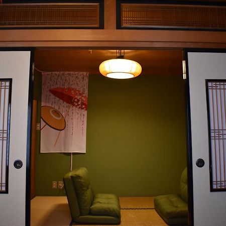 Only For One Group Cheaper For 6Th & 7Th Guest 市街地中心部 一棟貸しの宿 Guest House Don'S Home Takayama  Exterior foto